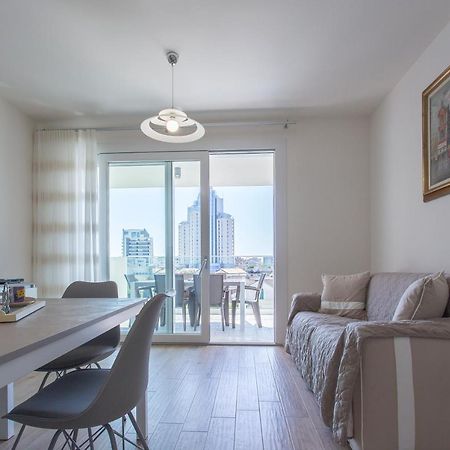 Immobiliare Jvl - Vm2 Appartement Lido di Jesolo Buitenkant foto