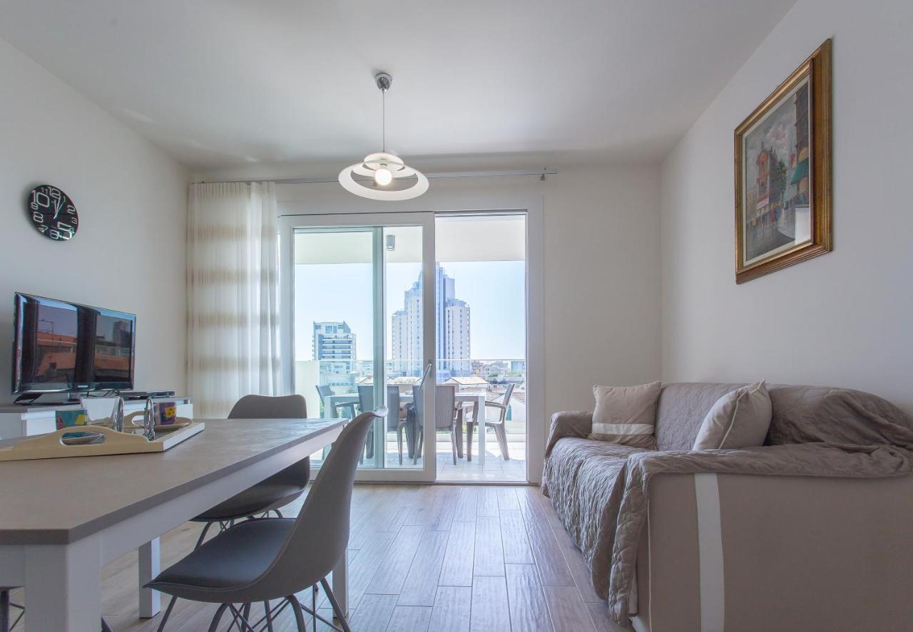 Immobiliare Jvl - Vm2 Appartement Lido di Jesolo Buitenkant foto