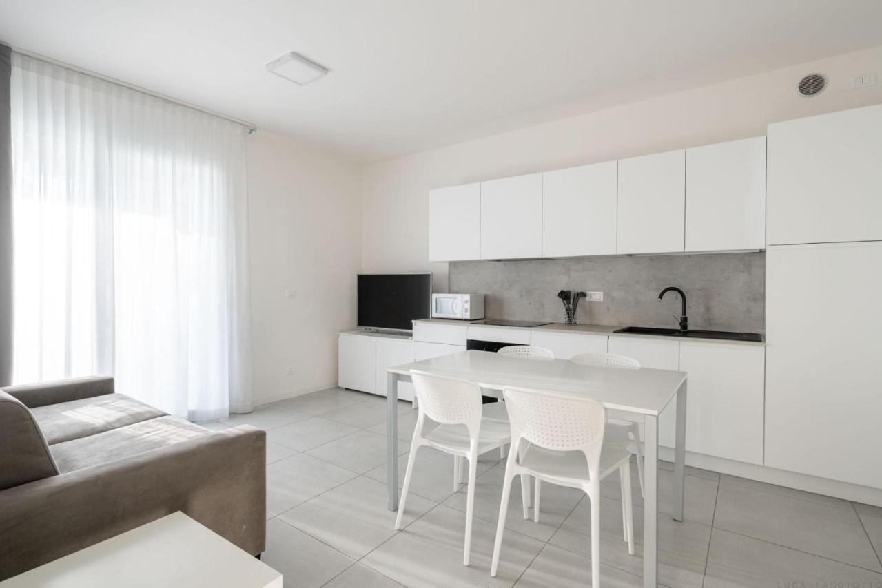 Immobiliare Jvl - Vm2 Appartement Lido di Jesolo Buitenkant foto